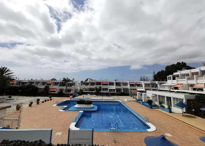 Sunny With Terrace Coastal Area South Арона